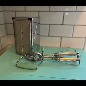 Vintage Retro Kitchen Lot Maynard Hand Mixer & Metal Restaurant Napkin Holder